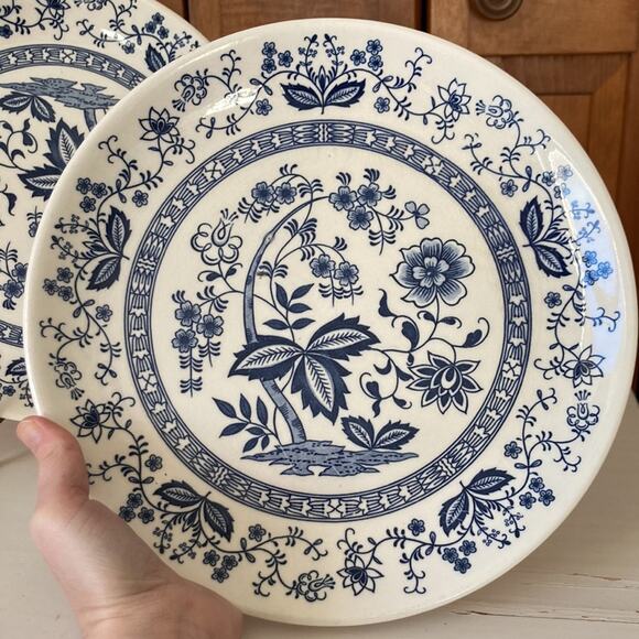 Vintage “Blue Onion” Transferware Dinner Plates, 2 - Picture 2 of 10